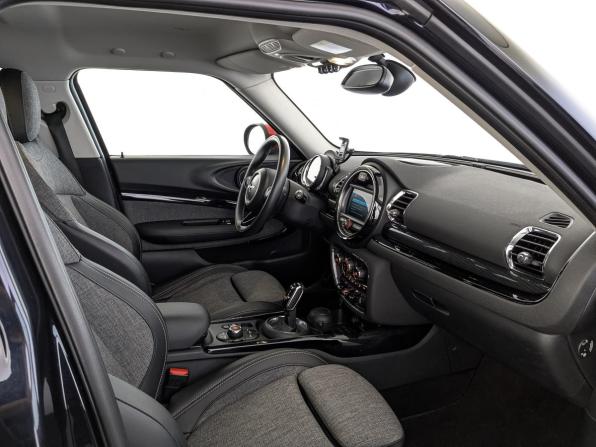 Mini Clubman II Рестайлинг с пробегом 2019 года, цена 2 250 000 рублей, 57690 км, универсал, Автокод Объявления