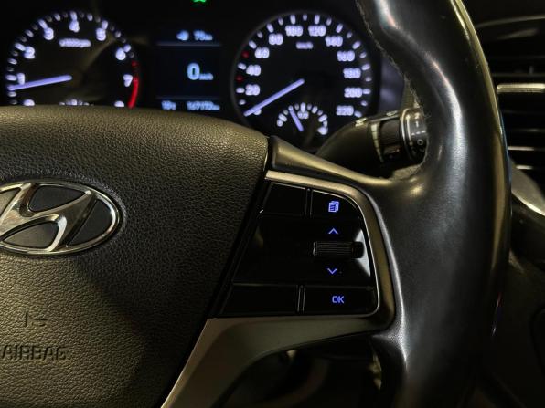 Hyundai Solaris II с пробегом 2017 года, цена 1 140 000 рублей, 167171 км, седан, Автокод Объявления