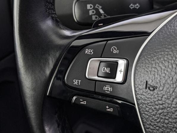Volkswagen Tiguan II с пробегом 2018 года, цена 2 550 000 рублей, 115740 км, внедорожник, Автокод Объявления
