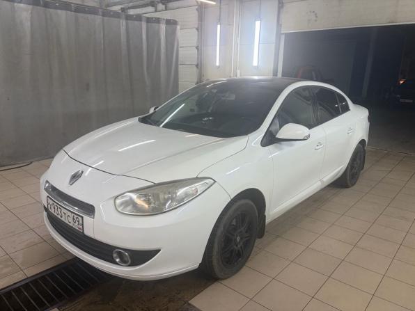 Renault Fluence I с пробегом 2012 года, цена 650 000 рублей, 305540 км, седан, Автокод Объявления