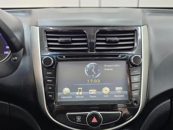 Hyundai Solaris I с пробегом 2012 года, цена 849 000 рублей, 178000 км, хэтчбек, Автокод Объявления