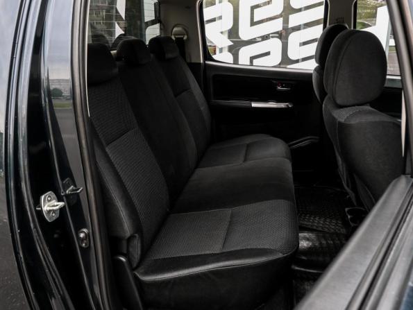 Toyota Hilux VII Рестайлинг с пробегом 2015 года, цена 2 510 000 рублей, 229840 км, offers.body_type.unknown, Автокод Объявления