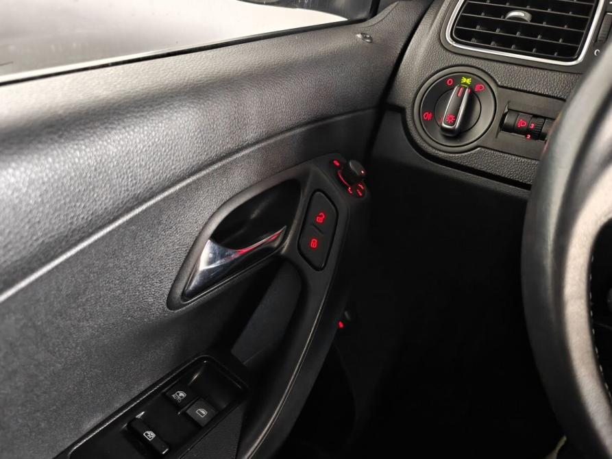 Volkswagen Polo V Москва  - изображение 14