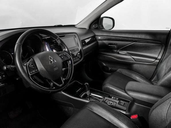 Mitsubishi Outlander III Рестайлинг 2 с пробегом 2017 года, цена 1 515 000 рублей, 237000 км, внедорожник, Автокод Объявления