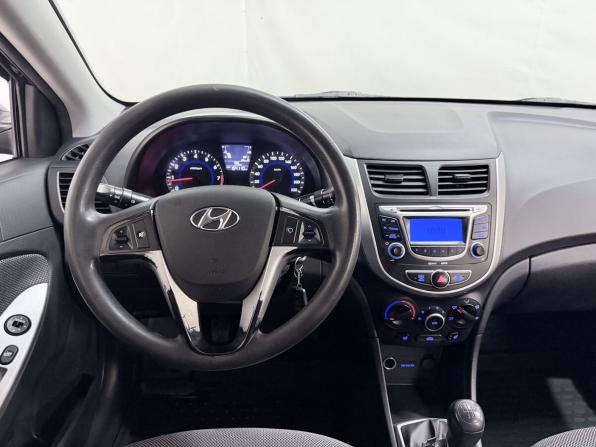 Hyundai Solaris I с пробегом 2013 года, цена 799 000 рублей, 164110 км, седан, Автокод Объявления
