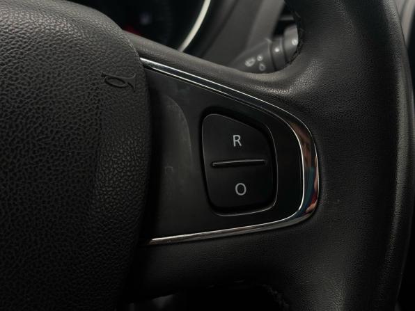 Renault Kaptur I с пробегом 2017 года, цена 1 180 000 рублей, 188775 км, внедорожник, Автокод Объявления