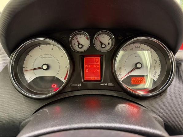 Peugeot 308 I Рестайлинг с пробегом 2011 года, цена 569 000 рублей, 269000 км, хэтчбек, Автокод Объявления