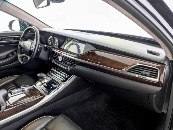 Genesis G90 I с пробегом 2018 года, цена 3 270 000 рублей, 101888 км, седан, Автокод Объявления