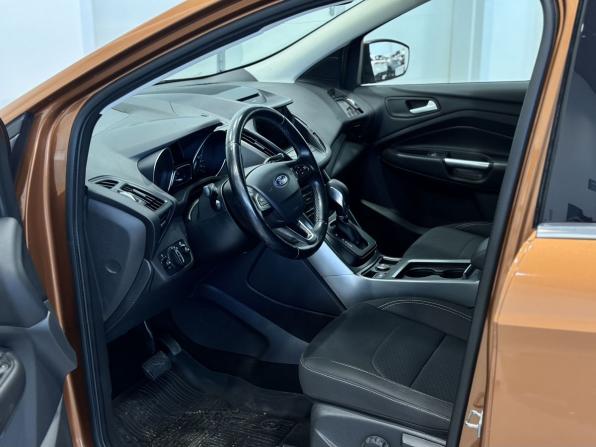 Ford Kuga II Рестайлинг с пробегом 2017 года, цена 1 845 000 рублей, 141130 км, внедорожник, Автокод Объявления