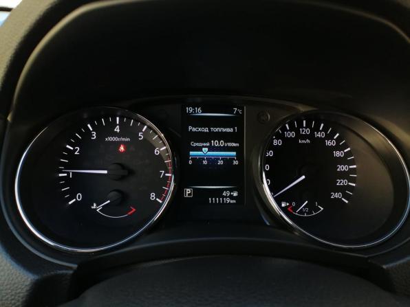 Nissan Qashqai II с пробегом 2017 года, цена 1 629 000 рублей, 111118 км, внедорожник, Автокод Объявления