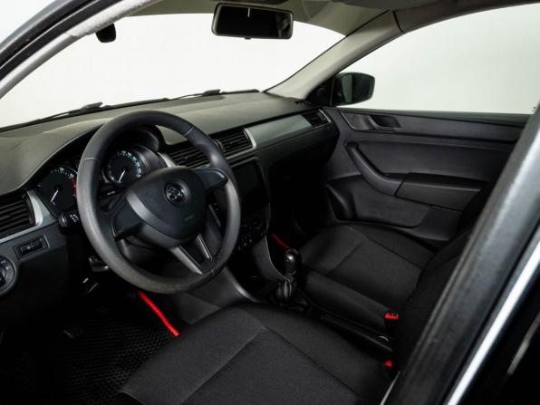 Skoda Rapid I с пробегом 2016 года, цена 1 027 000 рублей, 139624 км, лифтбек, Автокод Объявления