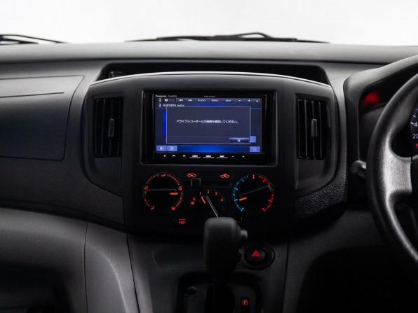Nissan NV200 с пробегом 2023 года, цена 2 220 000 рублей, 15298 км, минивэн, Автокод Объявления