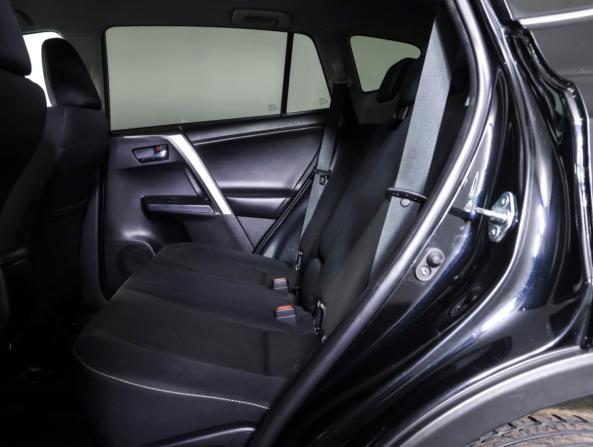 Toyota RAV4 IV (XA40) Рестайлинг с пробегом 2019 года, цена 1 890 000 рублей, 253260 км, внедорожник, Автокод Объявления