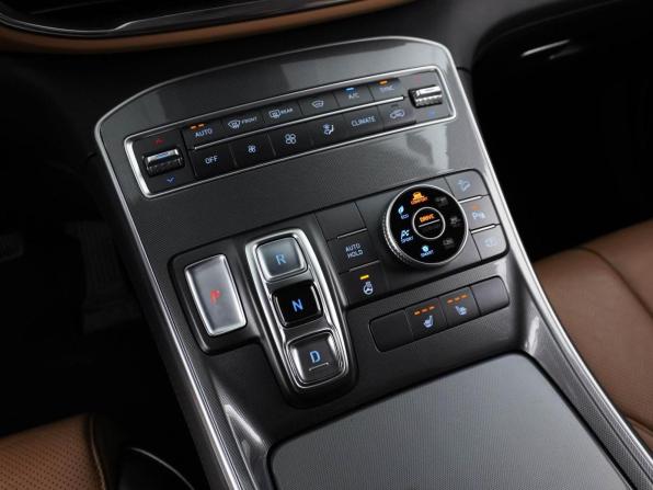 Hyundai Santa Fe IV Рестайлинг с пробегом 2021 года, цена 3 587 444 рубля, 55548 км, внедорожник, Автокод Объявления
