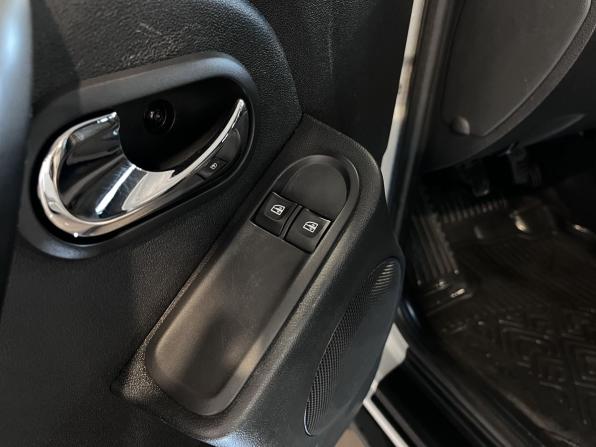Renault Duster I Рестайлинг с пробегом 2015 года, цена 1 231 000 рублей, 141164 км, внедорожник, Автокод Объявления