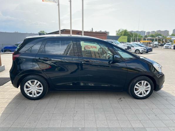 Honda Fit IV с пробегом 2020 года, цена 1 250 000 рублей, 94000 км, хэтчбек, Автокод Объявления