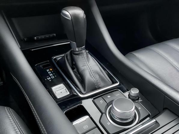 Mazda 6 III (GJ) Рестайлинг 2 с пробегом 2020 года, цена 2 414 000 рублей, 78938 км, седан, Автокод Объявления