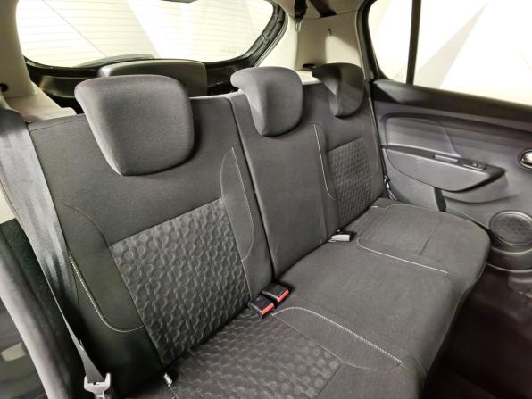 Renault Sandero II с пробегом 2014 года, цена 597 000 рублей, 199202 км, хэтчбек, Автокод Объявления