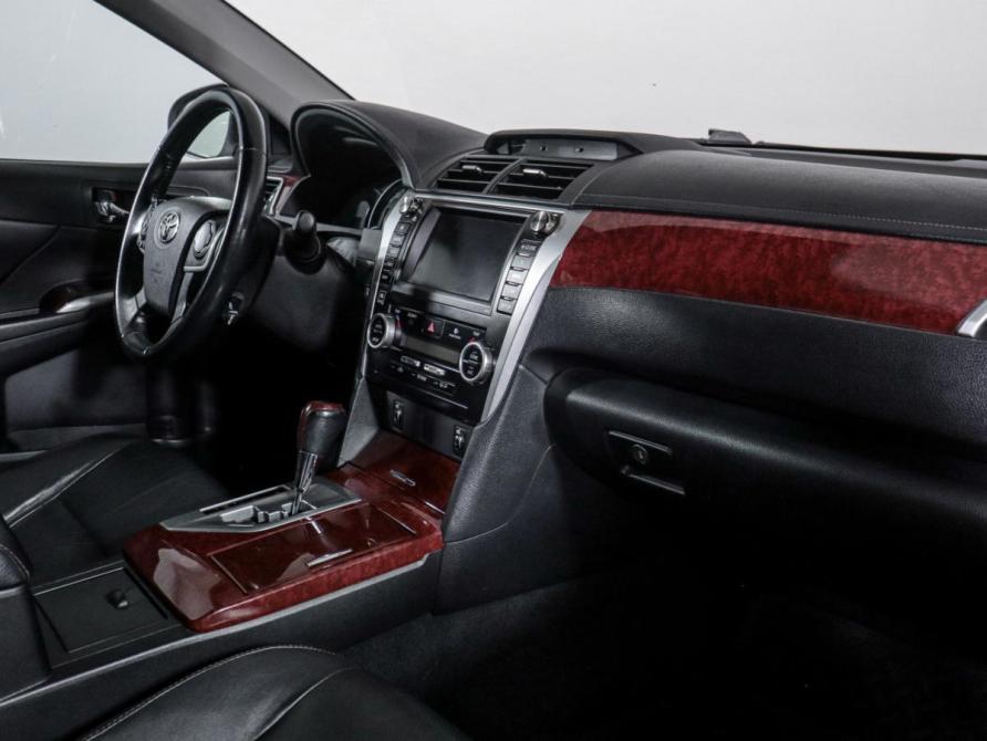 Toyota Camry VII (XV50) Москва  - изображение 9