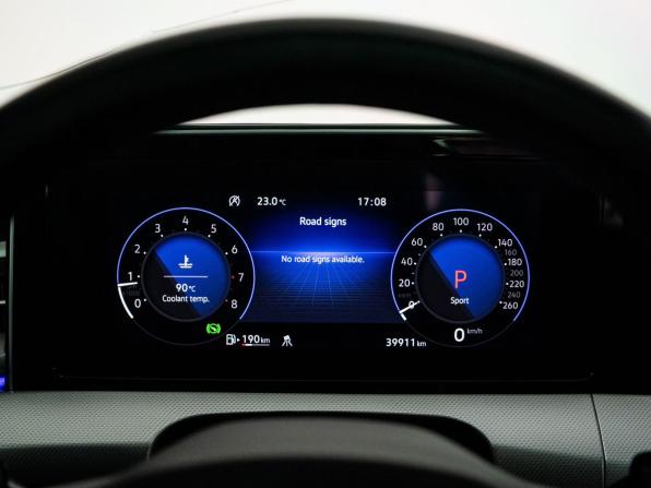 Volkswagen Lamando I Рестайлинг с пробегом 2022 года, цена 2 950 000 рублей, 39911 км, седан, Автокод Объявления