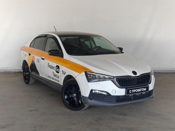 Skoda Rapid II с пробегом 2021 года, цена 935 000 рублей, 347779 км, лифтбек, Автокод Объявления
