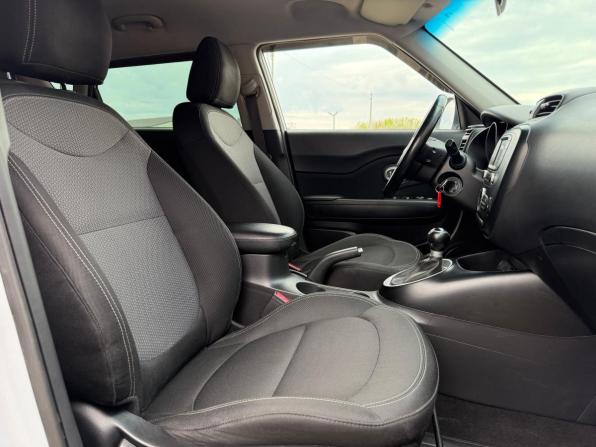 Kia Soul II Рестайлинг с пробегом 2017 года, цена 1 220 000 рублей, 214000 км, хэтчбек, Автокод Объявления