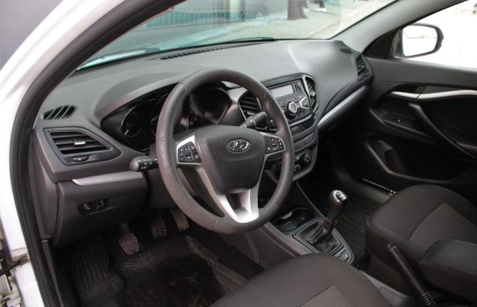 Lada (ВАЗ) Vesta I с пробегом 2018 года, цена 875 000 рублей, 93756 км, седан, Автокод Объявления