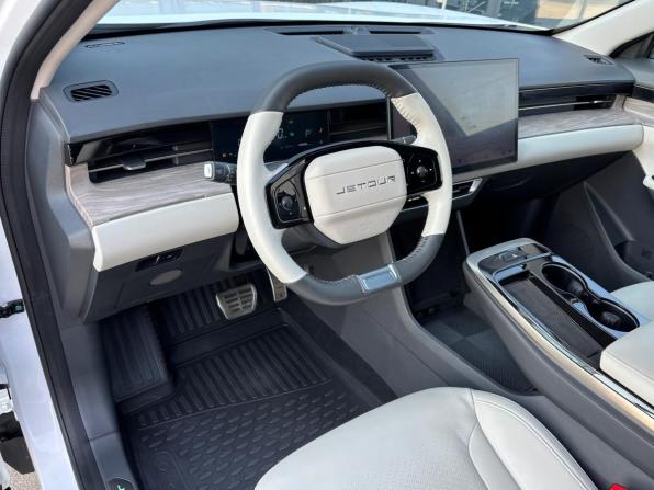 JETOUR DASHING I с пробегом 2024 года, цена 2 050 000 рублей, 32540 км, внедорожник, Автокод Объявления
