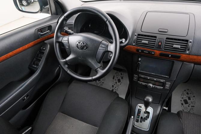Toyota Avensis II Рестайлинг с пробегом 2008 года, цена 959 000 рублей, 280384 км, седан, Автокод Объявления
