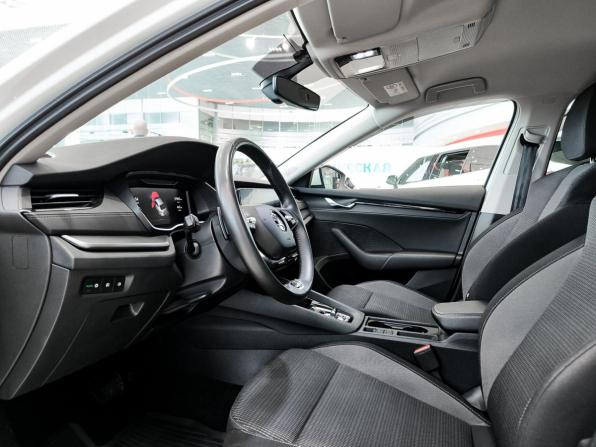Skoda Octavia IV (A8) с пробегом 2021 года, цена 2 650 000 рублей, 57945 км, лифтбек, Автокод Объявления