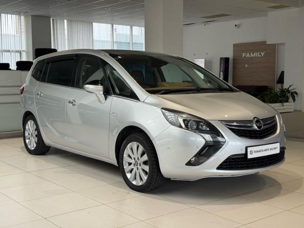 Opel Zafira C с пробегом 2013 года, цена 1 090 000 рублей, 130830 км, компактвэн, Автокод Объявления