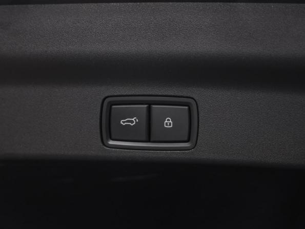 Li Auto (Lixiang) L7 I с пробегом 2024 года, цена 5 590 000 рублей, 80971 км, внедорожник, Автокод Объявления