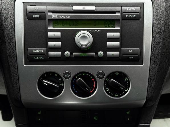 Ford Focus II с пробегом 2005 года, цена 449 000 рублей, 227411 км, хэтчбек, Автокод Объявления