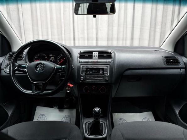 Volkswagen Polo V Рестайлинг с пробегом 2018 года, цена 1 149 000 рублей, 134714 км, седан, Автокод Объявления
