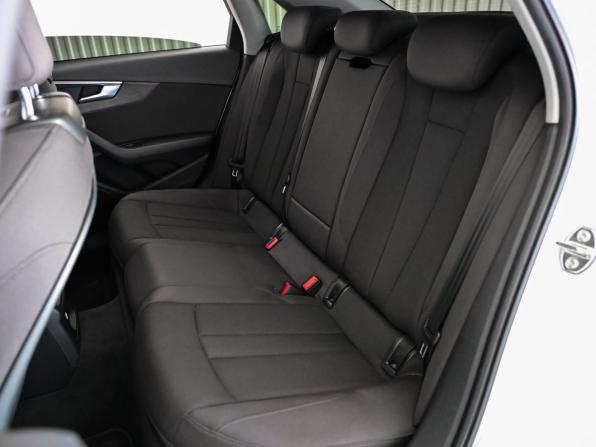 Audi A4 V (B9) с пробегом 2016 года, цена 2 280 000 рублей, 119132 км, седан, Автокод Объявления
