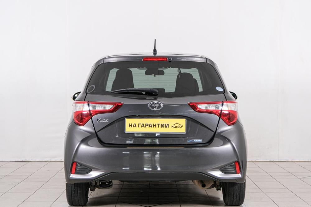 Toyota Vitz III (XP130) Рестайлинг 2 Красноярск  - изображение 6