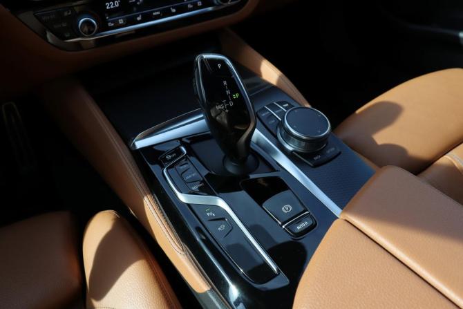 BMW 5 серии VII (G30/G31/G38) с пробегом 2020 года, цена 5 700 000 рублей, 130000 км, седан, Автокод Объявления