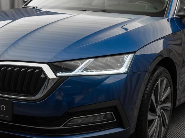 Skoda Octavia IV (A8) с пробегом 2021 года, цена 2 770 000 рублей, 76931 км, лифтбек, Автокод Объявления