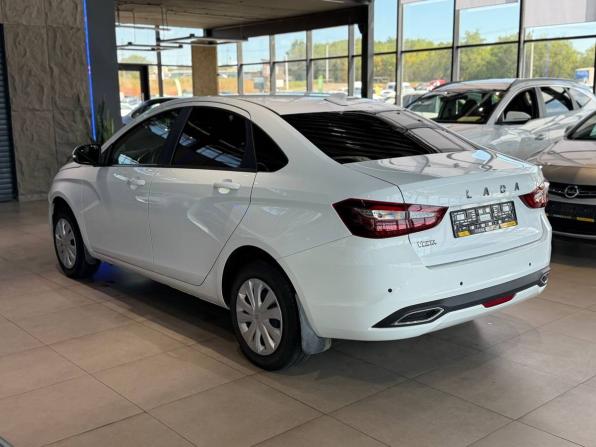 Lada (ВАЗ) Vesta I Рестайлинг (NG) с пробегом 2023 года, цена 1 285 000 рублей, 25500 км, седан, Автокод Объявления