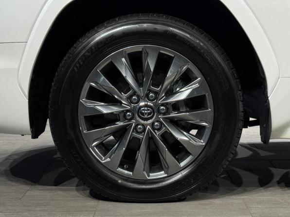 Toyota Land Cruiser 300 Series с пробегом 2021 года, цена 9 790 000 рублей, 48578 км, внедорожник, Автокод Объявления