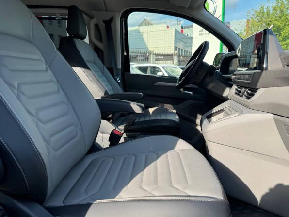 Volkswagen Caravelle T7 с пробегом 2025 года, цена 9 990 000 рублей, 680 км, минивэн, Автокод Объявления