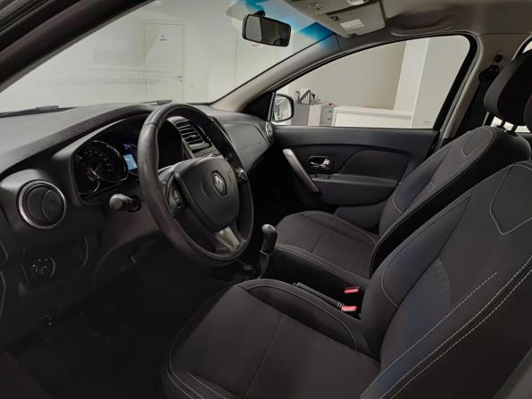 Renault Sandero II с пробегом 2015 года, цена 923 000 рублей, 110772 км, хэтчбек, Автокод Объявления