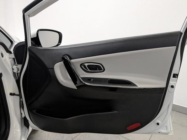 Kia Ceed II Рестайлинг с пробегом 2017 года, цена 1 390 000 рублей, 106671 км, универсал, Автокод Объявления