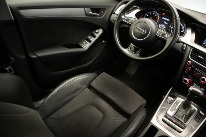 Audi A4 IV (B8) Рестайлинг с пробегом 2013 года, цена 1 675 000 рублей, 212330 км, седан, Автокод Объявления