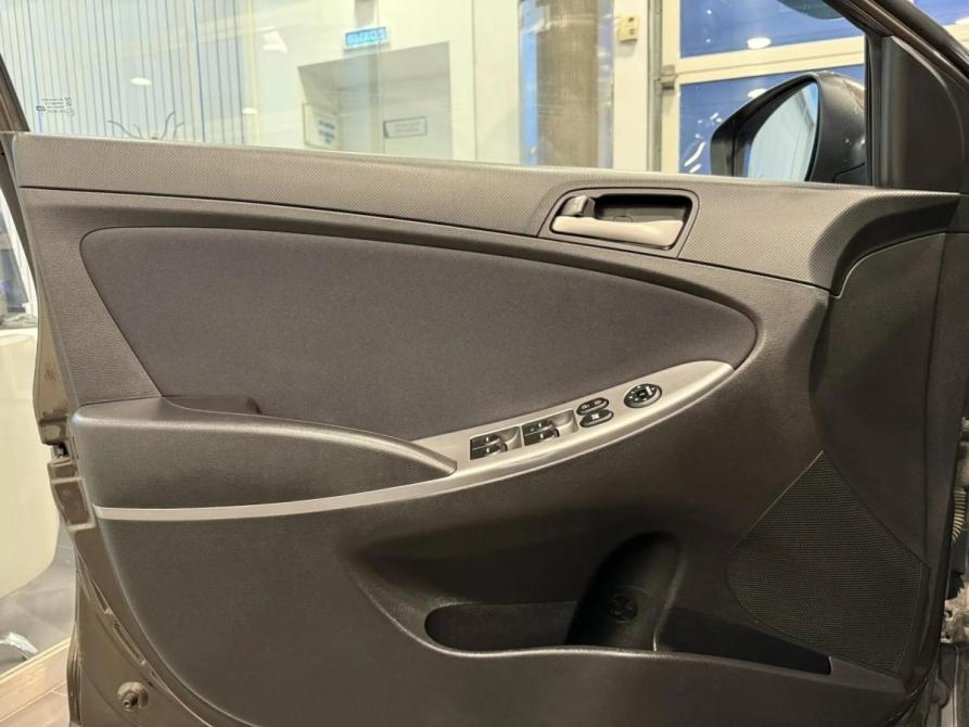 Hyundai Solaris I Рестайлинг Подольск  - изображение 11