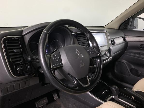 Mitsubishi Outlander III Рестайлинг 2 с пробегом 2018 года, цена 1 698 000 рублей, 155705 км, внедорожник, Автокод Объявления