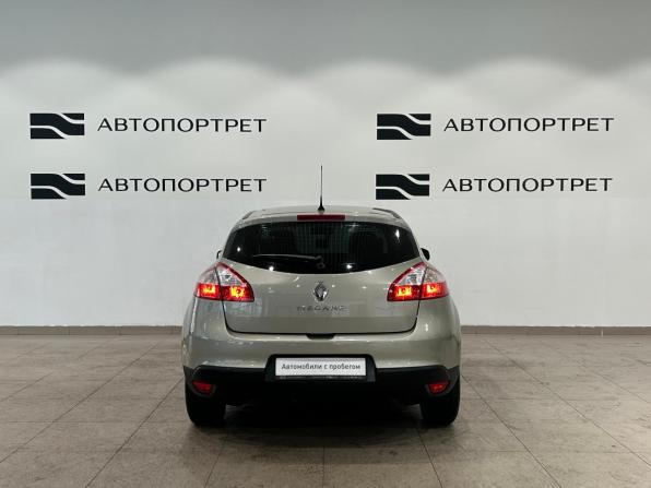 Renault Megane III Рестайлинг 2 с пробегом 2014 года, цена 829 000 рублей, 131867 км, хэтчбек, Автокод Объявления