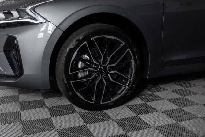 Новый Kia K5 III 2025 года, цена 4 799 000 рублей, седан, Автокод Объявления