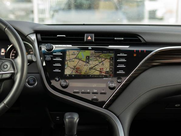 Toyota Camry VIII (XV70) с пробегом 2018 года, цена 2 480 000 рублей, 111533 км, седан, Автокод Объявления