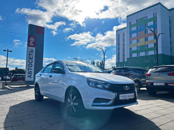 Lada (ВАЗ) Vesta I с пробегом 2020 года, цена 897 500 рублей, 118301 км, седан, Автокод Объявления